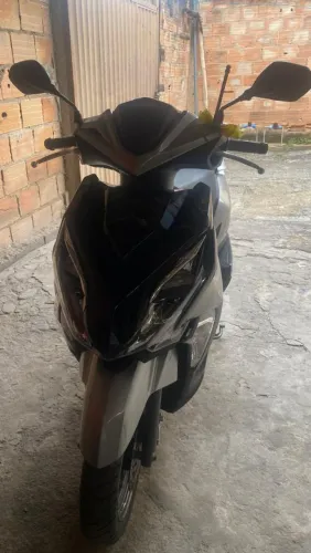 Moto Honda elite 