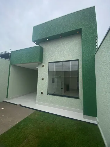 CASA/ BAIRRO RECANTO DAS ÁGUAS/ EUNAPOLIS