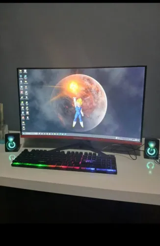 Vendo computador zero com monitor tela curva 27 tudo com nota sem nenhum detalhe zero