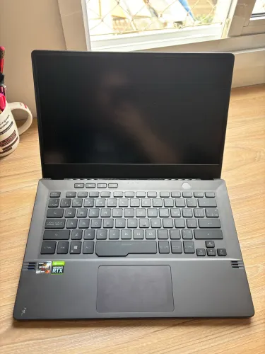 Vendo Notebook Asus ROG Zephyrus G14
