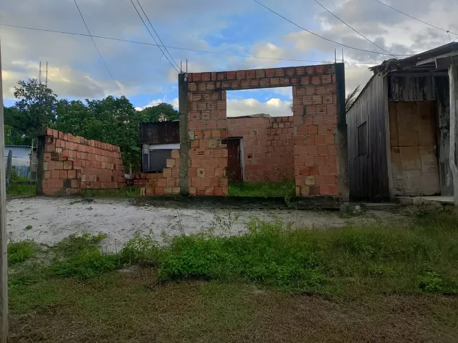 Terreno 8x20