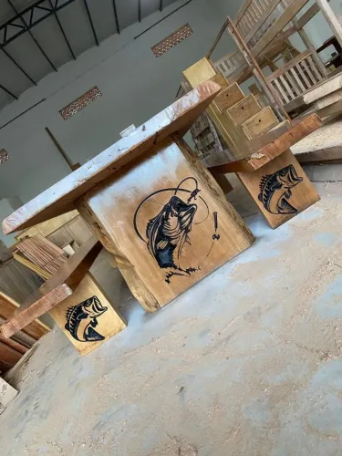 EXCLUSIVIDADE EM MADEIRA RÚSTICA! ?