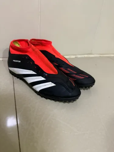 Chuteira original da adidas