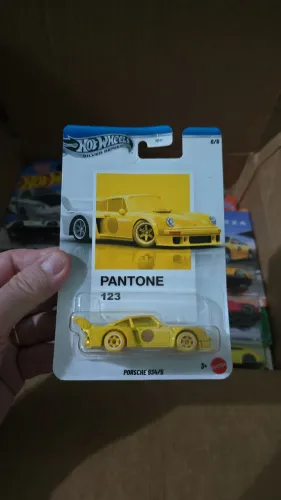 Porsche 123 Amarelo Pantone