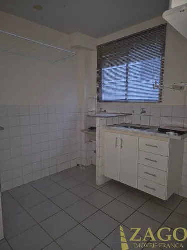 Apartamento no Condomínio Champagnat por R$ 200.000,00