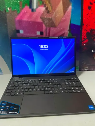 Notebook positivo novo