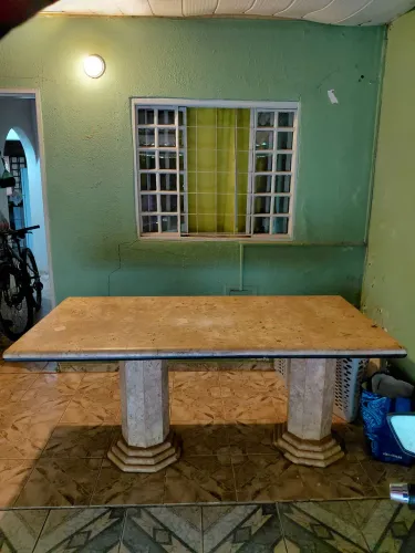 Mesa de Mármore
