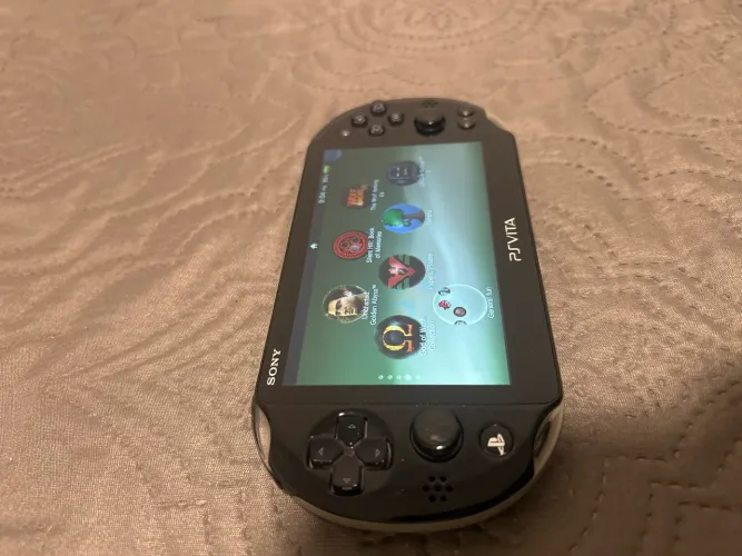 PSVITA Desbloqueado - 128gb - TODOS OS JOGOS DISPONÍVEIS