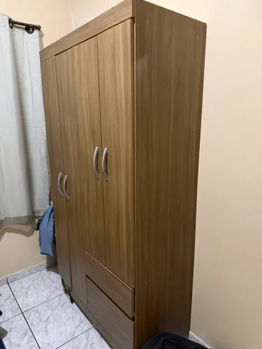Guarda roupa de 4 portas solteiro 