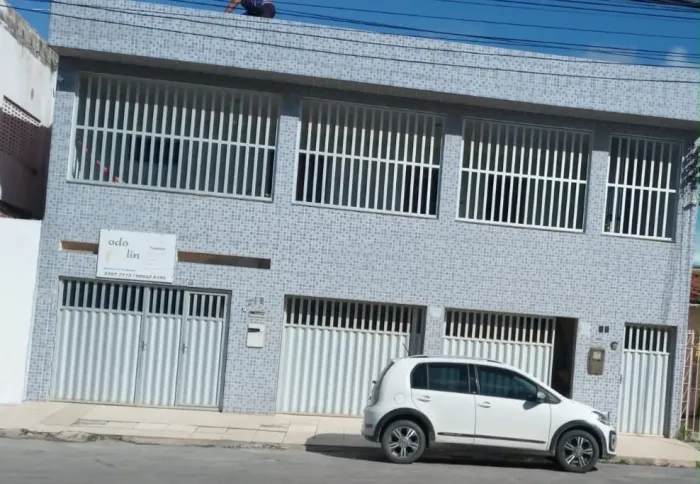 Vendo ou alugo casa na jatiuca