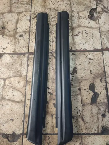 Par De Acabamentos Superior Das 2 Portas Vw Passat 1986
