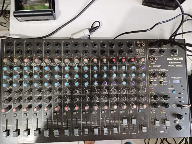 mesa de som ciclotron de 16 - e com pendriver - QUASE DE GRAÇA