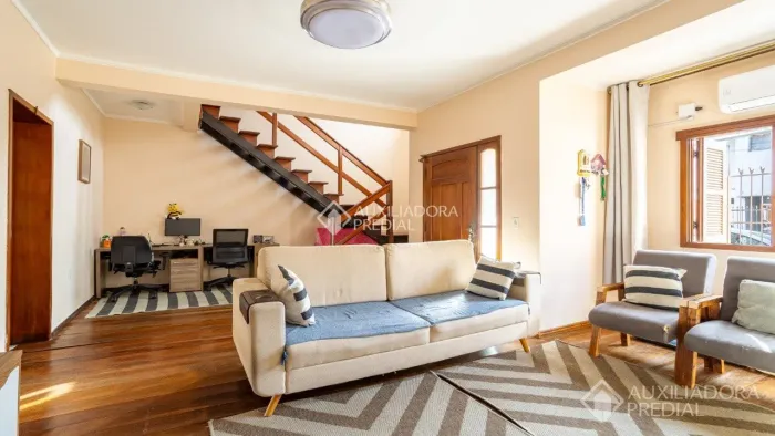 Casa de condomínio à venda em São Sebastião com 190m² e 3 dormitórios/quartos