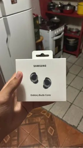 Fone de ouvido galaxy buds core.