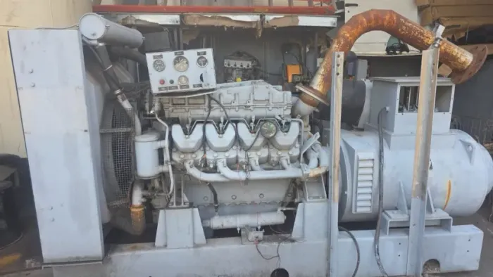 VENDO GRUPO GERADOR DE ENERGIA SCANIA DE 400 KVA