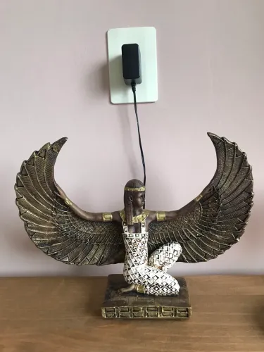 Estatueta Decorativa Isis