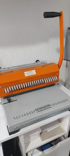 Encadernadora Wire 2x1 furo quadrado
