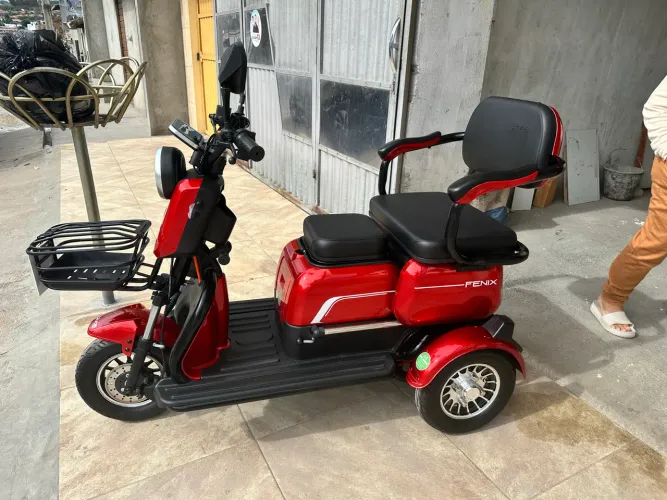 Triciclo Elétrico zero