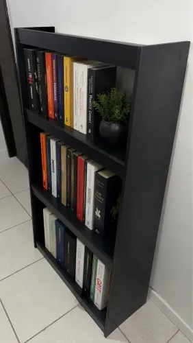 Estante de livro em MDF Preto Tx