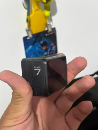Go pro hero 7 black + acessório 
