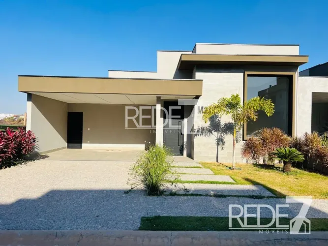 CASA RESIDENCIAL em Valinhos - São Paulo, Roncáglia