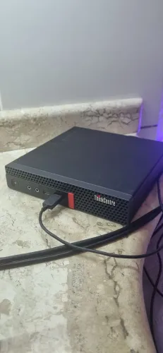 Mini PC Lenovo Intel Core I7 8 geração 8700T de 8 GB de RAM 256 GB Ssd Wi-Fi incluído