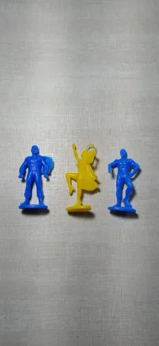 Lote - 04 miniaturas personagens DC - 