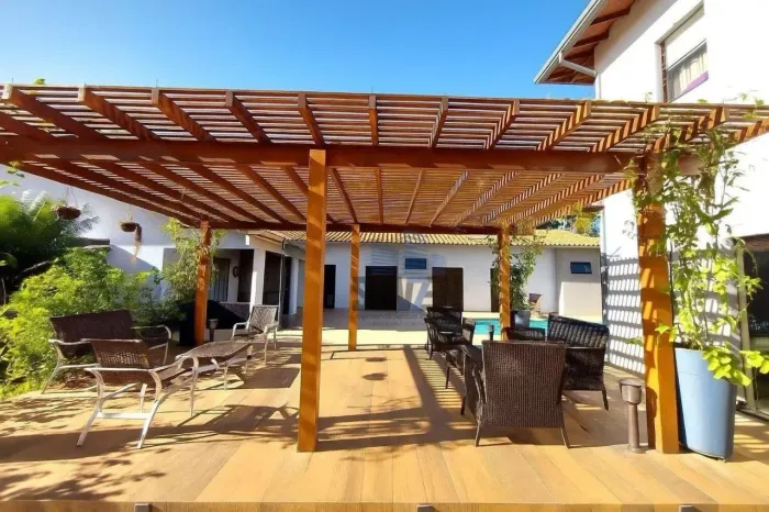Casa com 4 Quartos no Condomínio Tivoli Bauru  Reformada e Moderníssima
