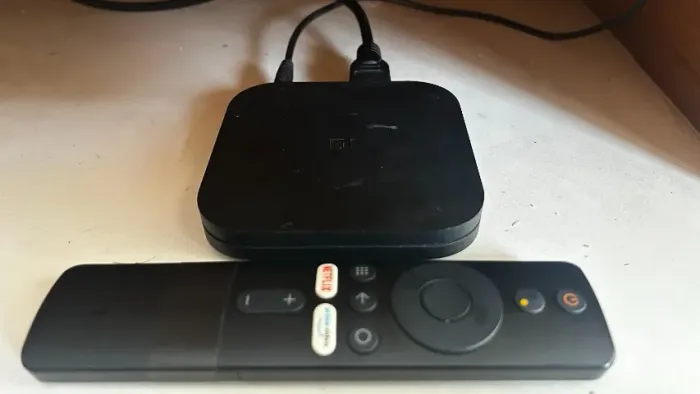 Xiaomi Mi Box S MDZ-22-AB 1ª geração 4K 8GB Preto 2GB RAM com Comando de Voz