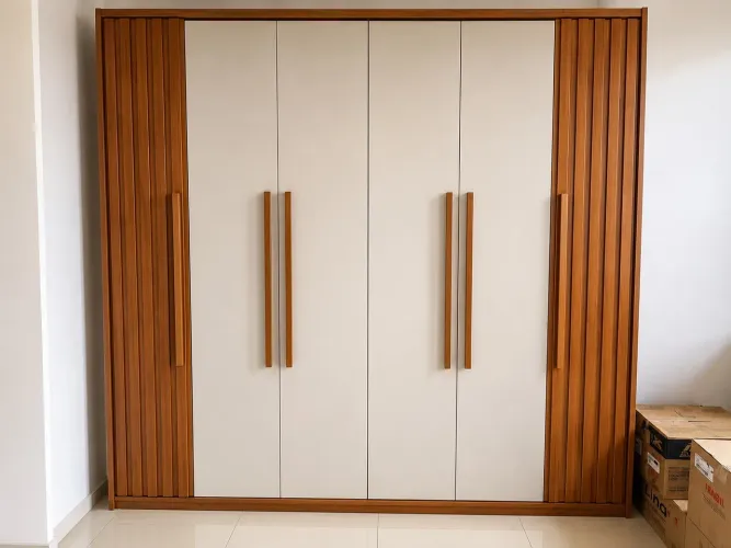 Guarda roupa casal
