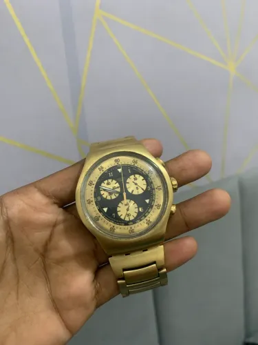 Swatch Pirâmide Cara Preta