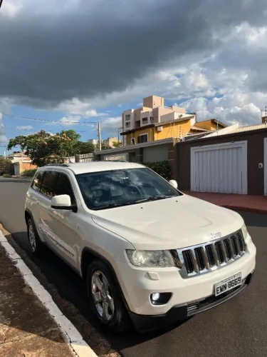 Jeep Grand Cherokee Laredo 3.6 4X4 V6 Aut. 2012