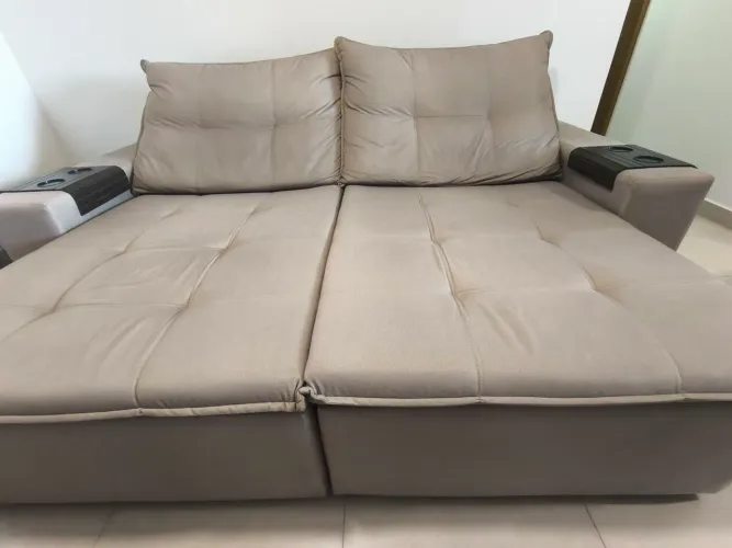 Sofá em busca de um novo lar