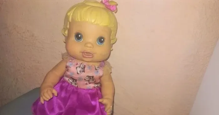 BABY ALIVE, CUIDA DE MIM. USADA PORÉM EM BOM ESTADO