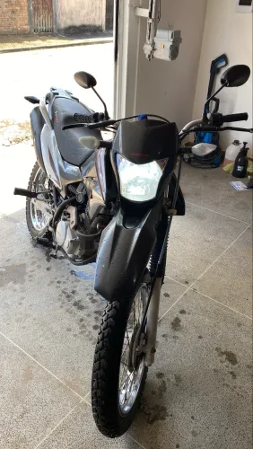 Vendo moto bros 2012 flex conservada,com baixa quilometragem 