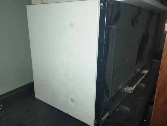 Armário de cozinha de aço uma porta