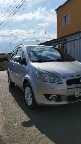 Fiat Idea Attractive 1.4 Fire Flex 8V 5P 2012