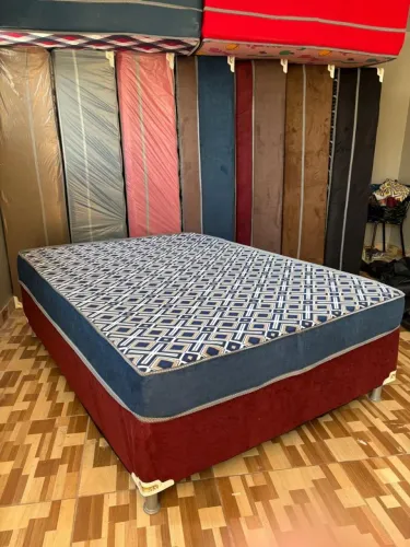 Cama box casal nova 20 cm de espuma valor 500 entrega grátis ?