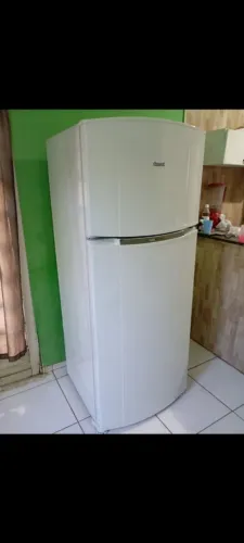 geladeira Consul Frost Free fucinando perfeitamente bem