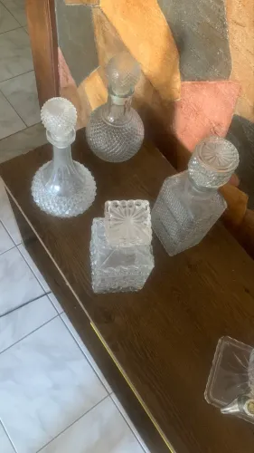 Potes de vidro relíquia