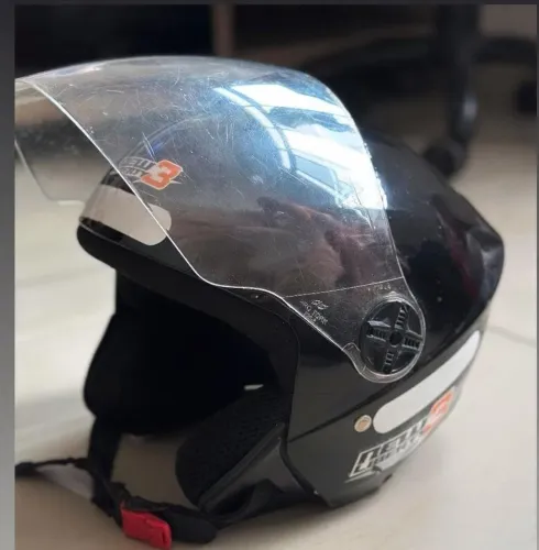 Capacete usado 1 semana só