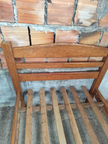 CAMA DE MADEIRA SOLTEIRO+ COLCHÃO
