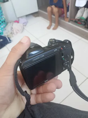 Câmera Nikon SEMI-PROFISSIONAL - Super Zoom 26x