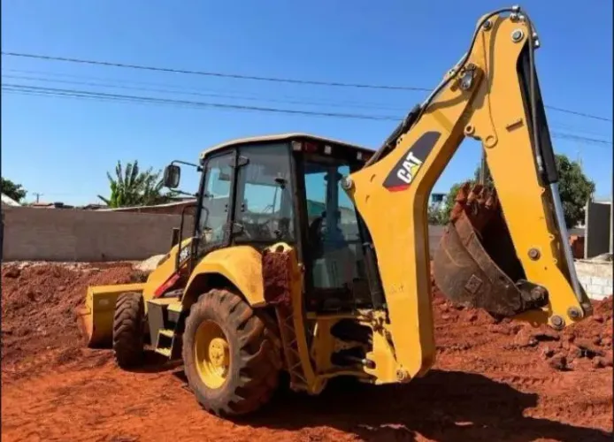 Retroescavadeira cat 416 F2 2020 Extra!