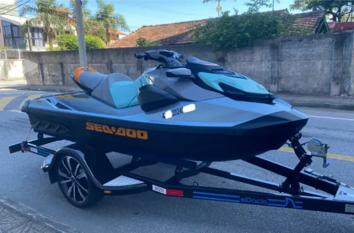Jet Ski Sea Doo Gti com Som & Carreta Premium 2024.
