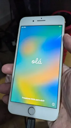 iPhone 8 64GB funcionando perfeitamente, mas traseira quebrada