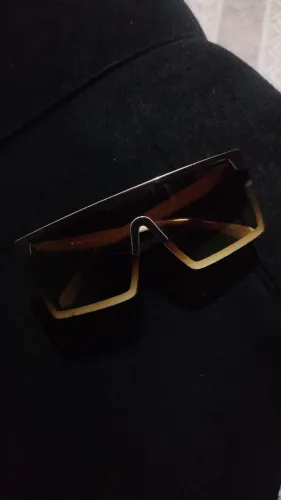 Vendo óculos Louis Vuitton novo 450 aceito troca