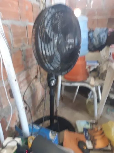 Ventilador de pé Mundial