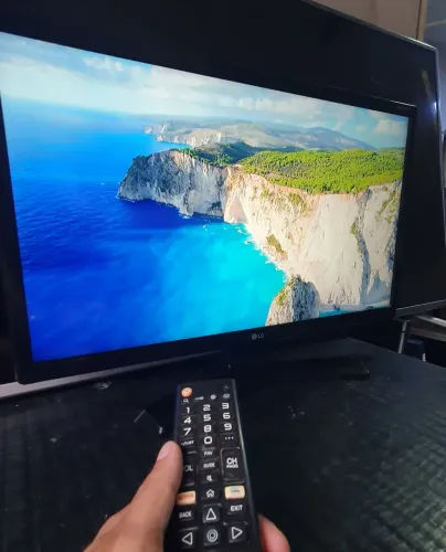 TV Monitor LG Smart 26