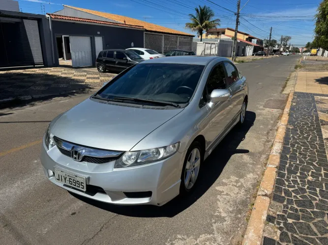 Honda Civic Sed. Lxl/lxl SE 1.8 Flex 16V Mec. 2010